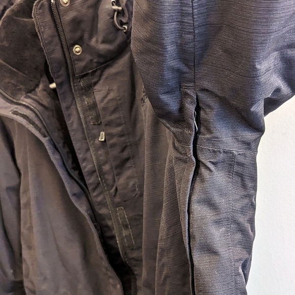 The North Face Ski Jacket - Picture 11 of 12